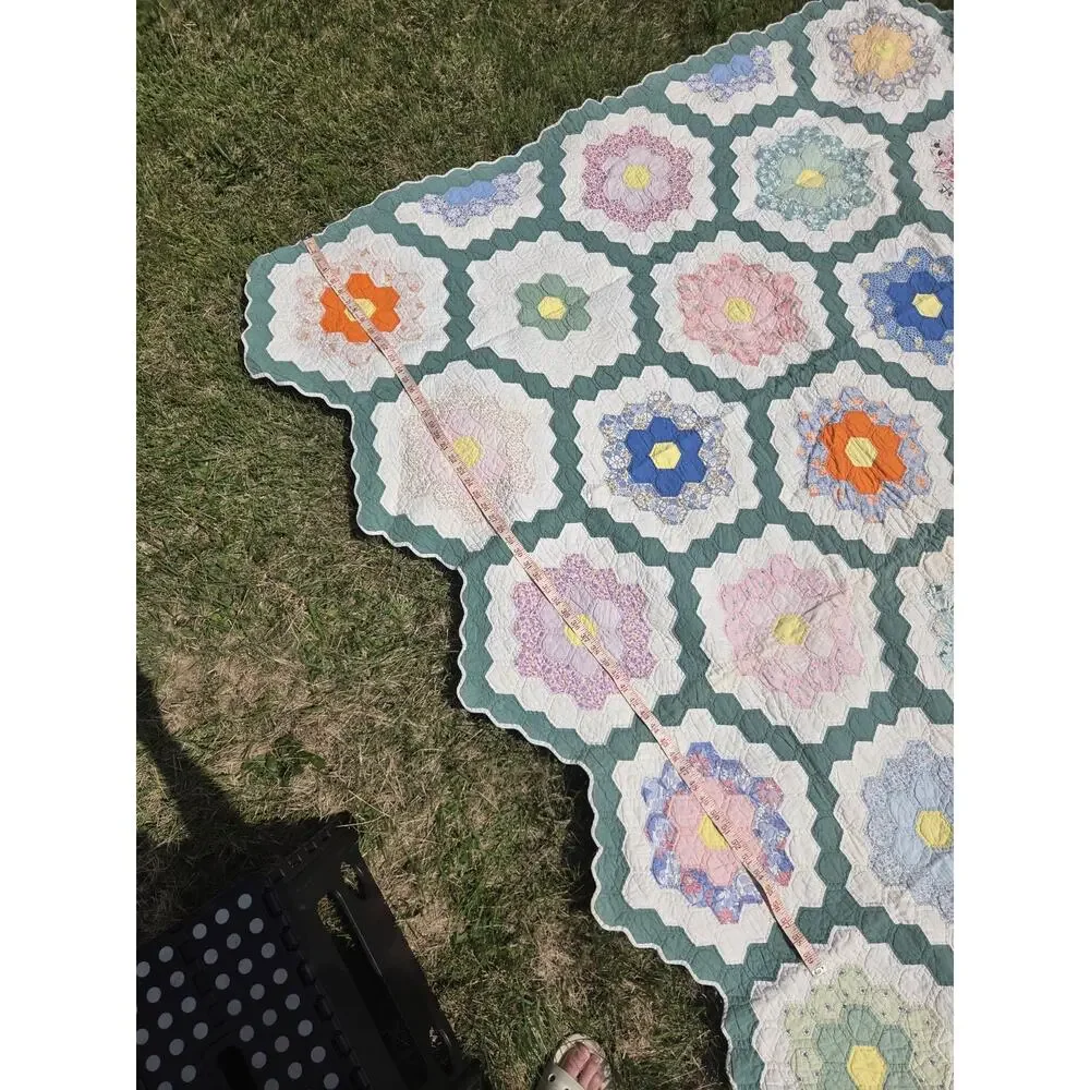 STUNNER Vintage Patchwork Grandmas Flower Garden Quilt Unique Fabrics 87